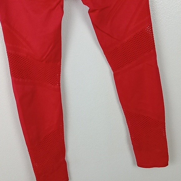 Fabletics Leggings Women's Red W24 L24 Activewear Workout No size tag Yoga - Picture 6 of 6